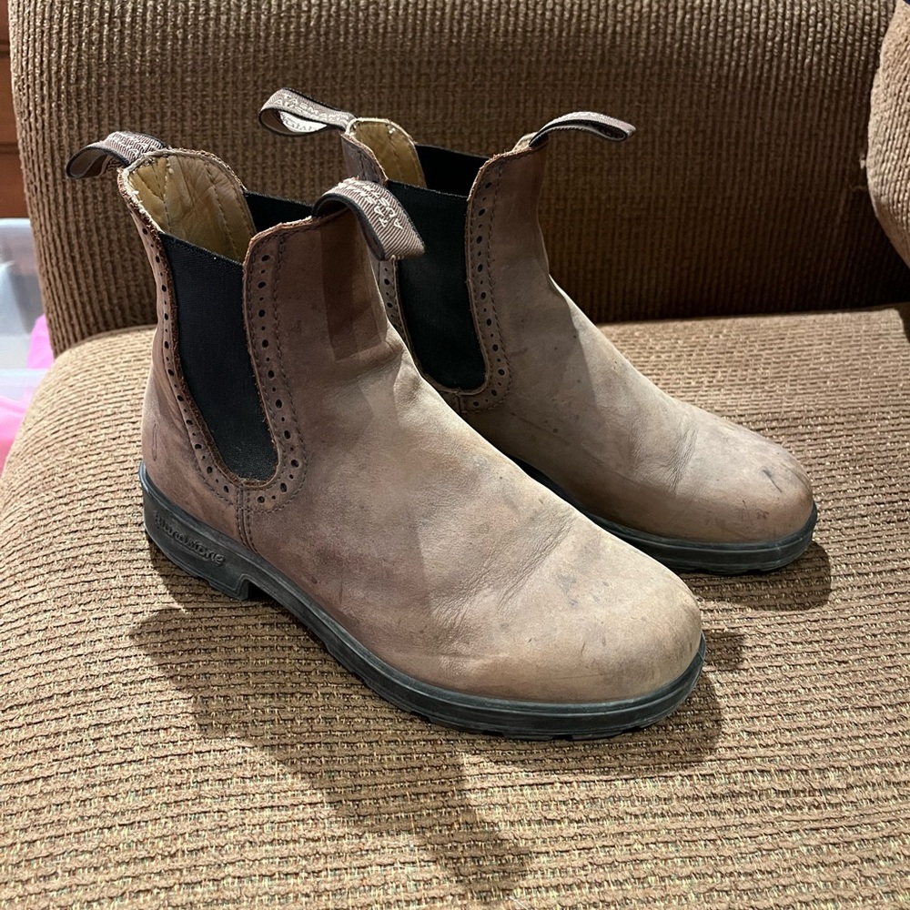 Blundstone Women’s Originals High Top Boots- Rustic Brown